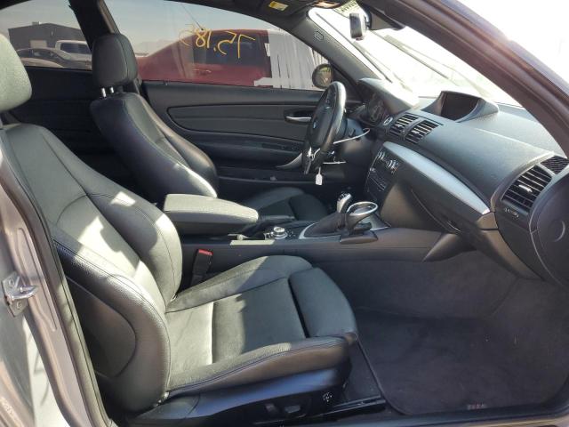 WBAUC73559VK95652 - 2009 BMW 135 I GRAY photo 5