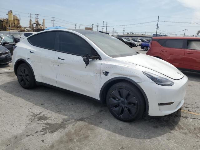 7SAYGDEE6RF113656 - 2024 TESLA MODEL Y WHITE photo 4