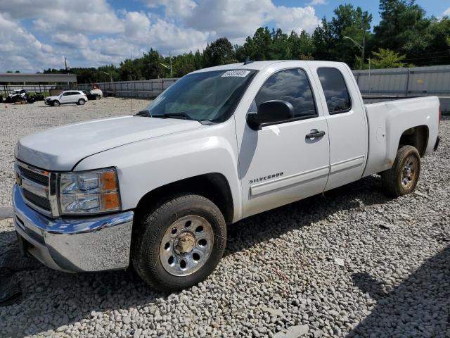 1GCRCREA2DZ322399 - 2013 CHEVROLET SILVERADO C1500  LS WHITE photo 1