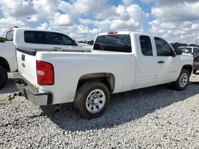 1GCRCREA2DZ322399 - 2013 CHEVROLET SILVERADO C1500  LS WHITE photo 3