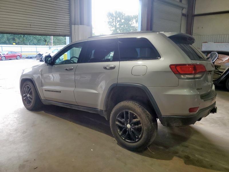 1C4RJFLG2HC938852 - 2017 JEEP GRAND CHER TRAILHAWK SILVER photo 2