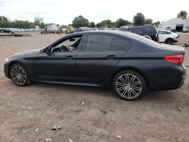 WBAJB1C51KB375542 - 2019 BMW 530XE BLACK photo 2