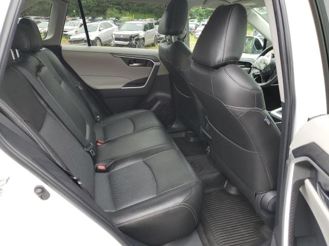 2T3P1RFV9NW307690 - 2022 TOYOTA RAV4 XLE WHITE photo 11