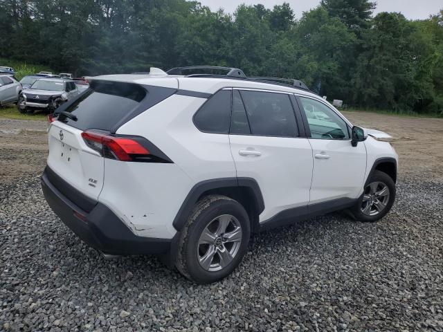 2T3P1RFV9NW307690 - 2022 TOYOTA RAV4 XLE WHITE photo 3