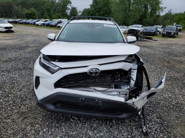 2T3P1RFV9NW307690 - 2022 TOYOTA RAV4 XLE WHITE photo 5