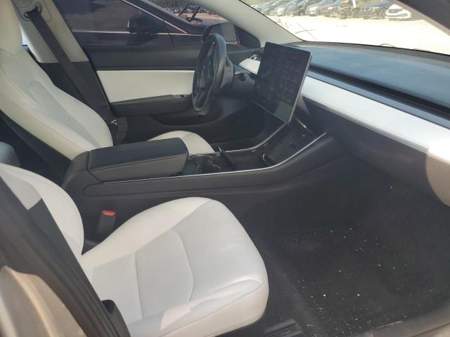 5YJ3E1EB6JF096198 - 2018 TESLA MODEL 3 Argent photo 7