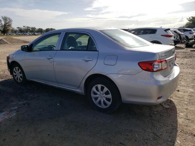 2T1BU4EE2DC104106 - 2013 TOYOTA COROLLA BASE SILVER photo 2