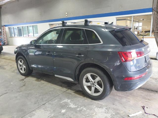 WA1AAAFY3M2058869 - 2021 AUDI Q5 PREMIUM CHARCOAL photo 2