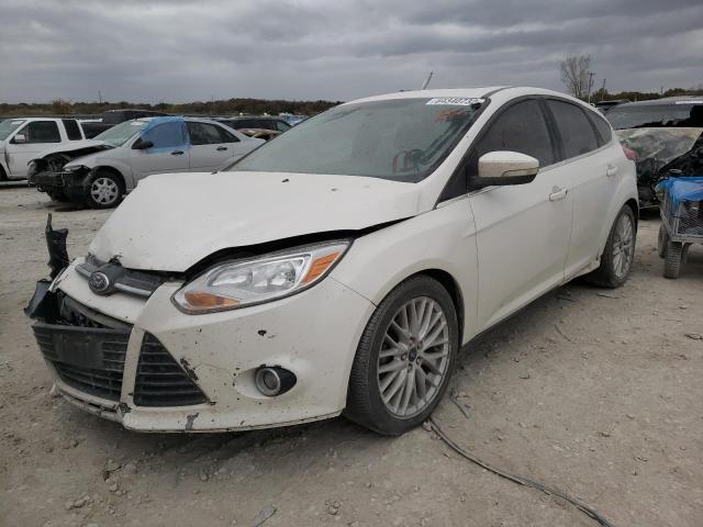 1FADP3N21EL381474 - 2014 FORD FOCUS TITANIUM WHITE photo 2