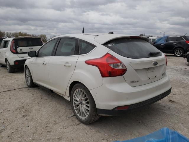 1FADP3N21EL381474 - 2014 FORD FOCUS TITANIUM WHITE photo 3