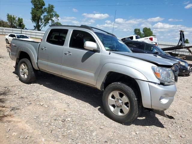 5TEJU62N27Z414430 - 2007 TOYOTA TACOMA DOUBLE CAB PRERUNNER SILVER photo 4