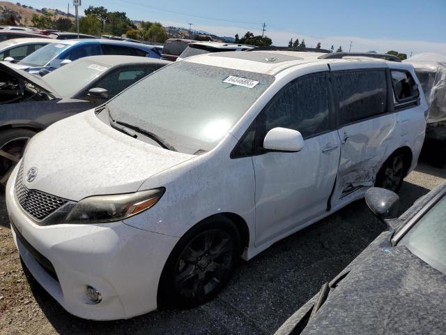 5TDXK3DC3GS729664 - 2016 TOYOTA SIENNA SE WHITE photo 1