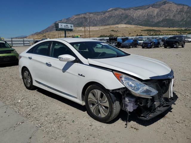 KMHEC4A47DA072735 - 2013 HYUNDAI SONATA HYBRID WHITE photo 4