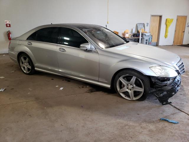 WDDNG8GB4BA368658 - 2011 MERCEDES-BENZ S 550 4MATIC SILVER photo 4