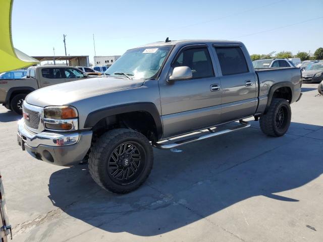 2GTEK13Z261335984 - 2006 GMC NEW SIERRA K1500 GRAY photo 1