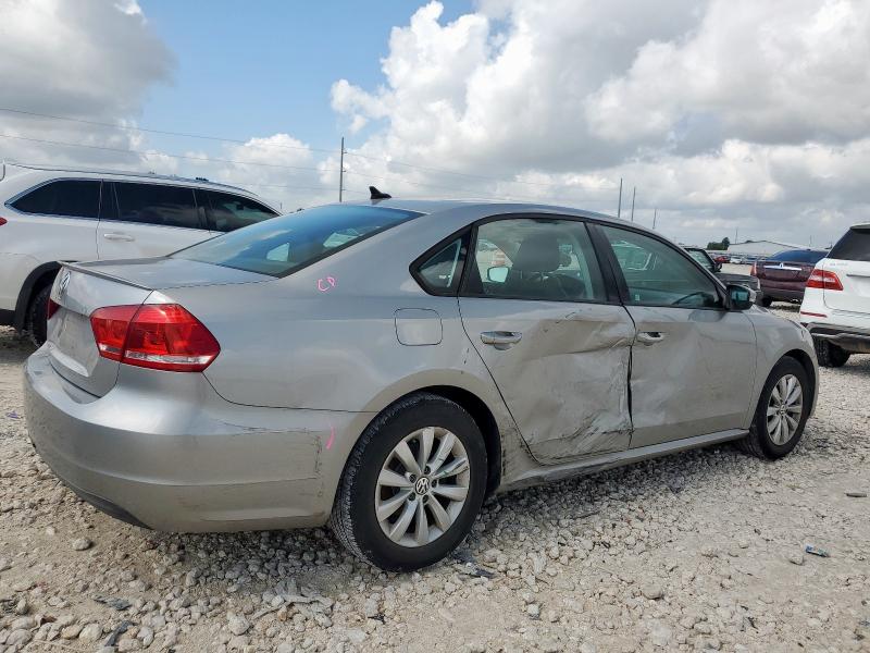 1VWAP7A34EC004752 - 2014 VOLKSWAGEN PASSAT S 银色 照片 3