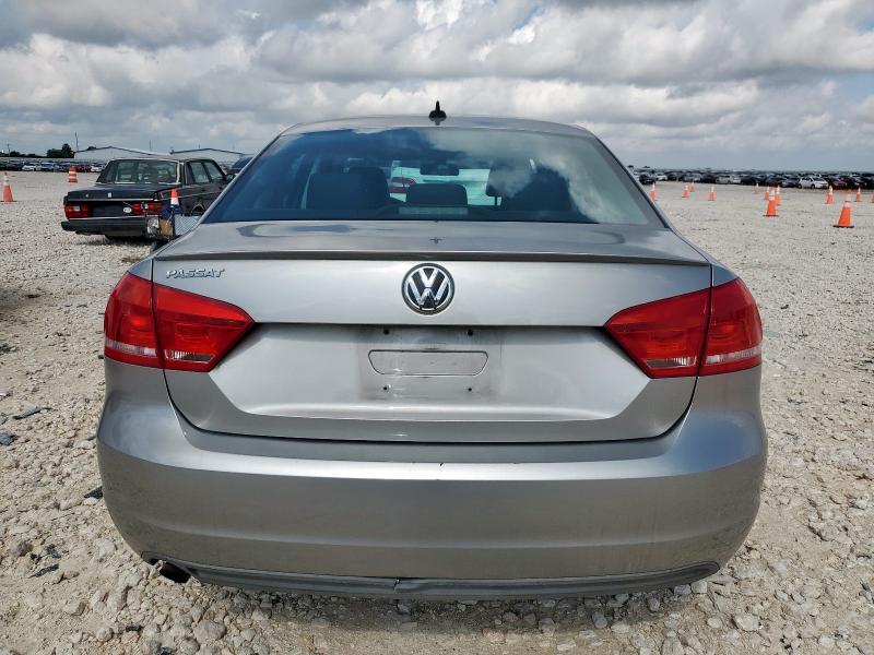 1VWAP7A34EC004752 - 2014 VOLKSWAGEN PASSAT S 银色 照片 6