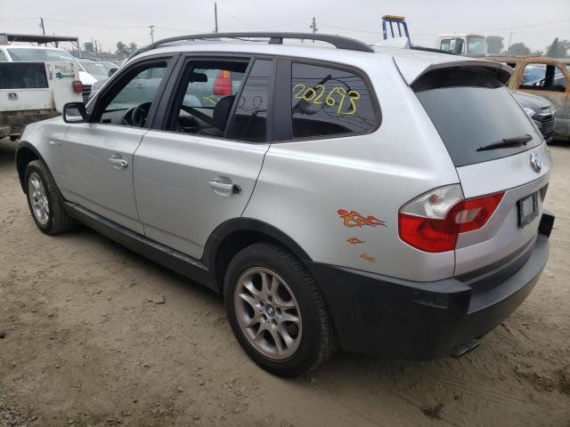 WBXPA73404WB24636 - 2004 BMW X3 2.5I SILVER photo 3