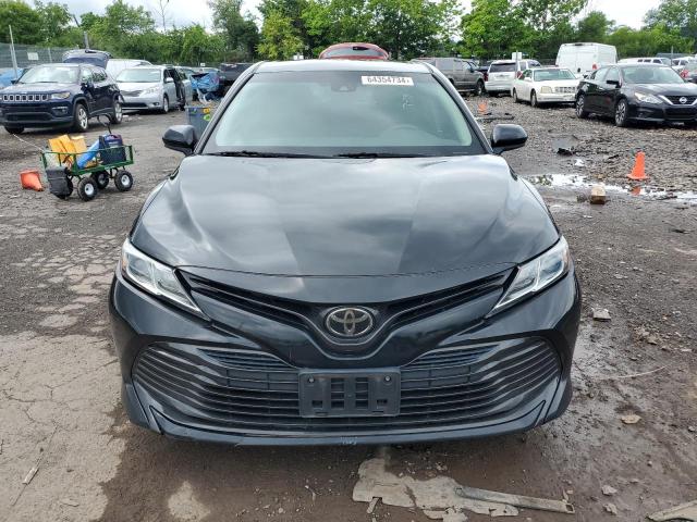 4T1B11HK7JU058601 - 2018 TOYOTA CAMRY L BLACK photo 5