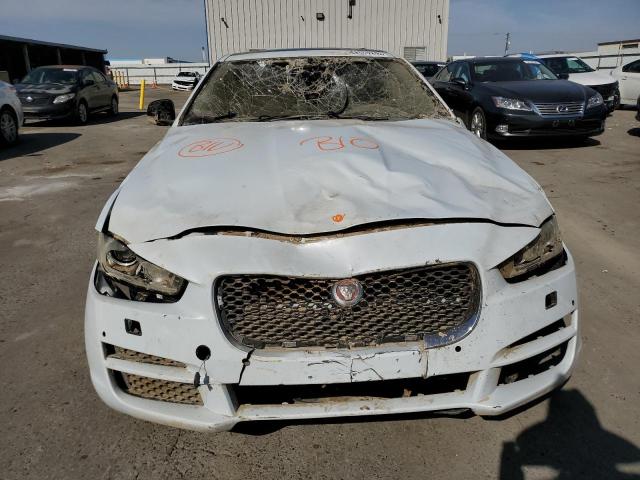 SAJAE4BG5HA963832 - 2017 JAGUAR XE PRESTIGE WHITE photo 5