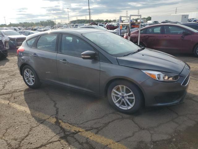 1FADP3K22HL259571 - 2017 FORD FOCUS SE GRAY photo 4