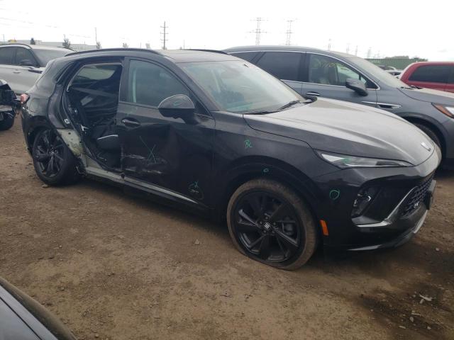 LRBFZPE48RD022434 - 2024 BUICK ENVISION ESSENCE შავი ფოტო 4