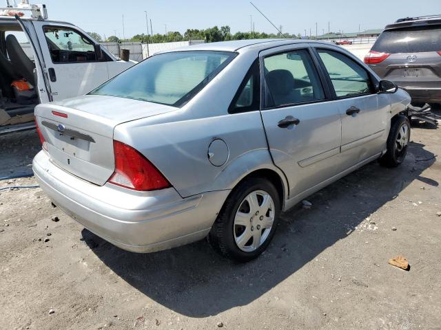 1FAFP34334W160653 - 2004 FORD FOCUS SE COMFORT SILVER photo 3