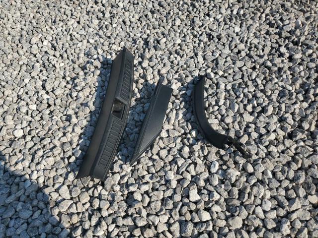 5YJSA1E25JF277901 - 2018 TESLA MODEL S Қара фото 12