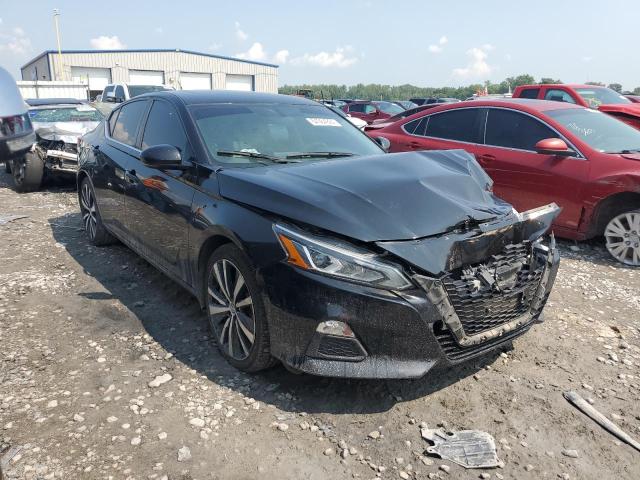 1N4BL4CV2KC212470 - 2019 NISSAN ALTIMA SR BLACK photo 4