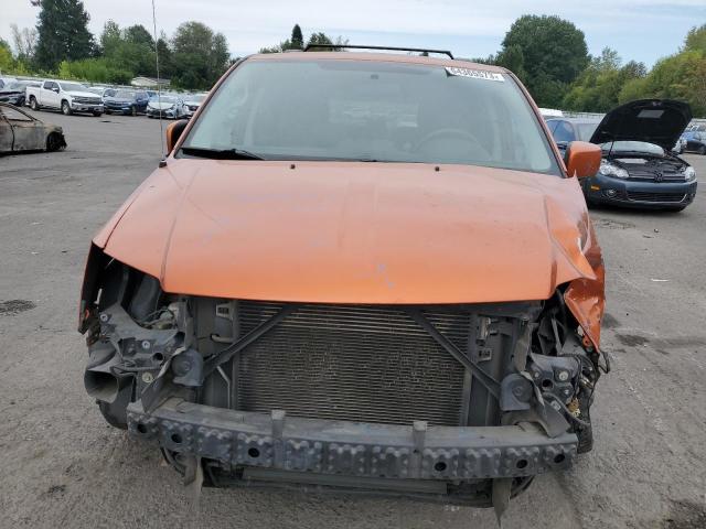 2D4RN3DG0BR728706 - 2011 DODGE GRAND CARA MAINSTREET ORANGE photo 5