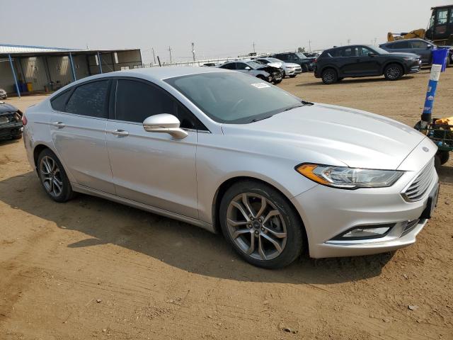 3FA6P0HD0HR163410 - 2017 FORD FUSION SE SILVER photo 4