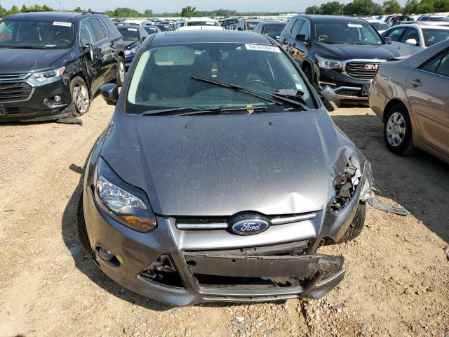 1FAHP3J24CL409904 - 2012 FORD FOCUS TITANIUM GRAY photo 5