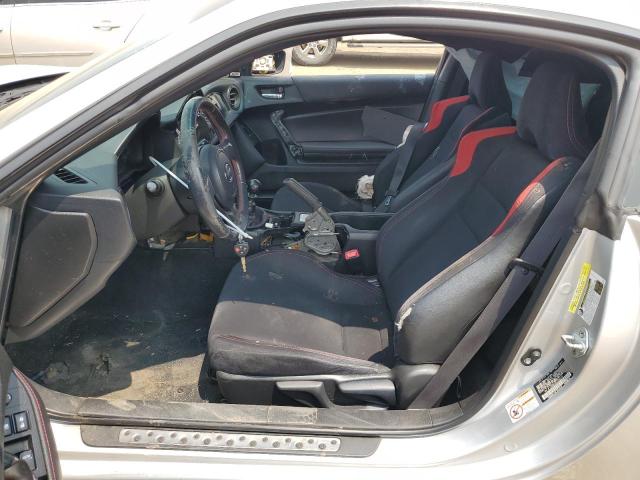 JF1ZNAA19E9702638 - 2014 TOYOTA SCION FR-S 银色 照片 7