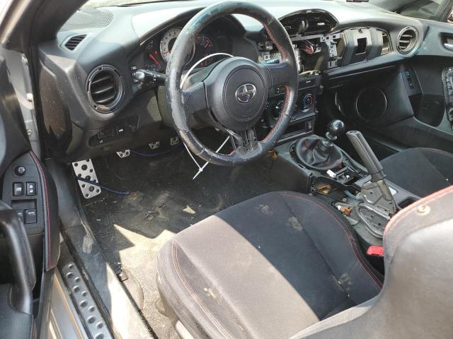 JF1ZNAA19E9702638 - 2014 TOYOTA SCION FR-S 银色 照片 8