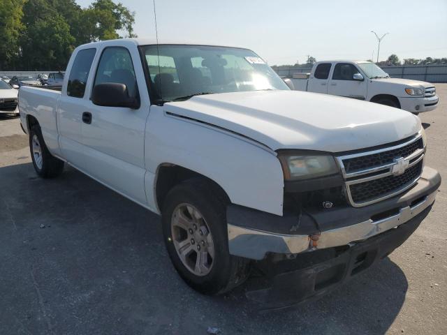 1GCEC19X27Z133772 - 2007 CHEVROLET SILVERADO C1500 CLASSIC WHITE photo 4