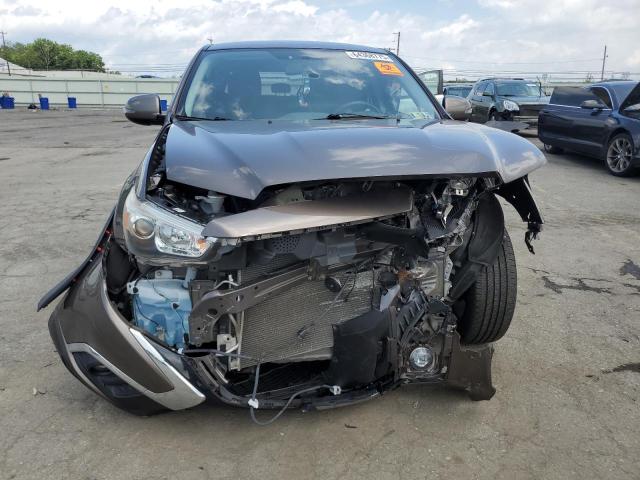 JA4AP3AU1KU033906 - 2019 MITSUBISHI OUTLANDER ES Світло-коричневий фото 5