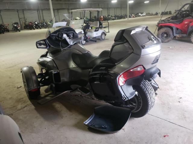 2BXJBWC17CV000374 - 2012 CAN-AM SPYDER ROA RTS SILVER photo 3