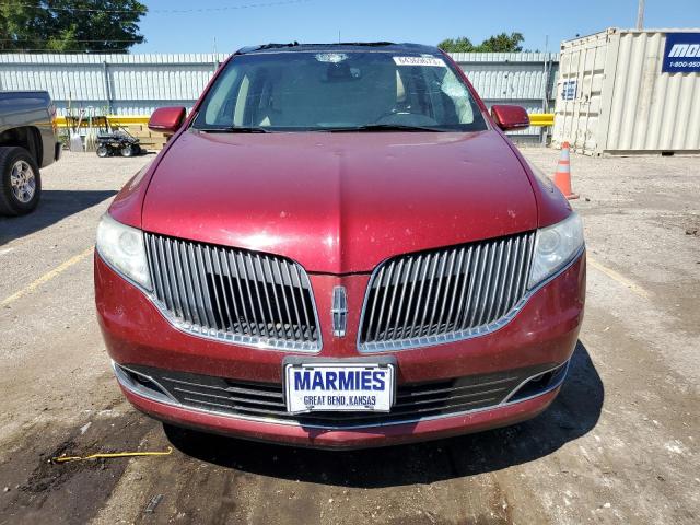 2LMHJ5AT5DBL56714 - 2013 LINCOLN MKT RED photo 5