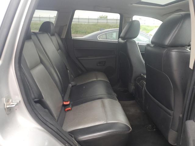 1J8GR48KX8C197263 - 2008 JEEP GRAND CHER LAREDO SILVER photo 11