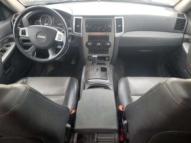 1J8GR48KX8C197263 - 2008 JEEP GRAND CHER LAREDO SILVER photo 8