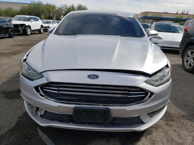 3FA6P0H72JR118372 - 2018 FORD FUSION SE SILVER photo 5