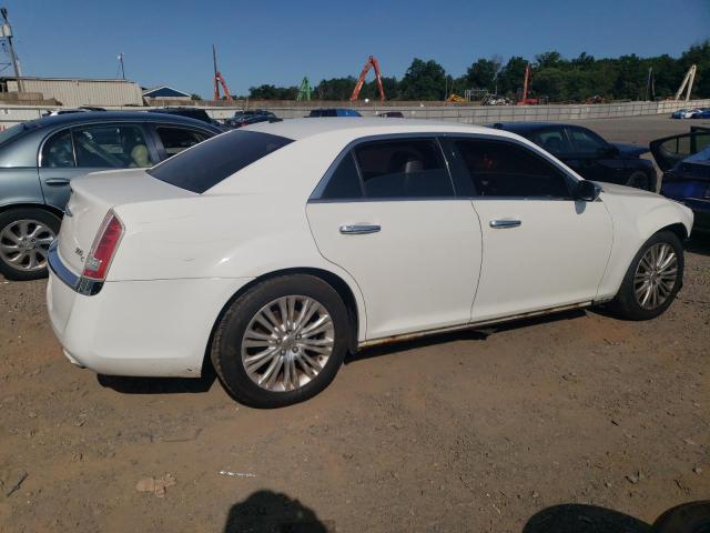 2C3CCAKT9DH538199 - 2013 CHRYSLER 300C WHITE photo 3