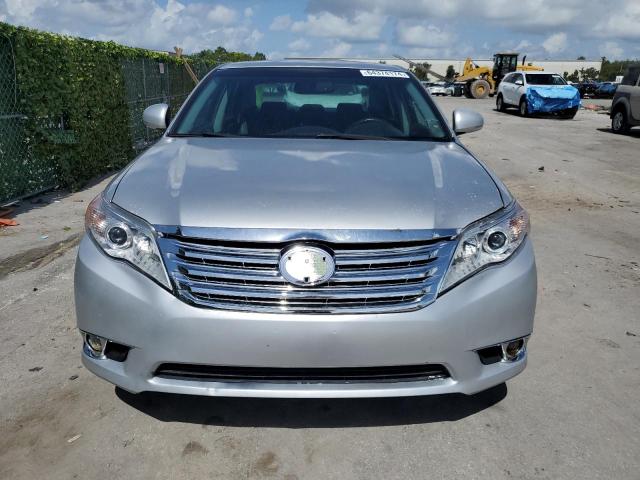 4T1BK3DB4BU436647 - 2011 TOYOTA AVALON BASE 银色 照片 5