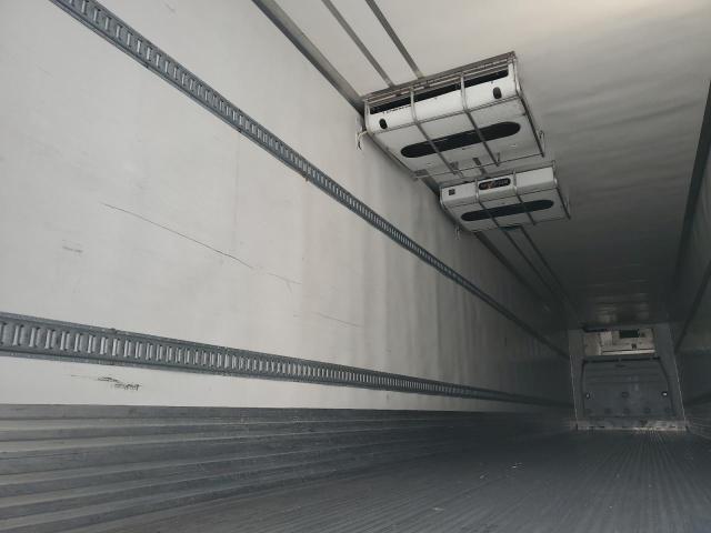 1UYVS2537CM431822 - 2012 UTILITY VS2RA 白色 照片 6