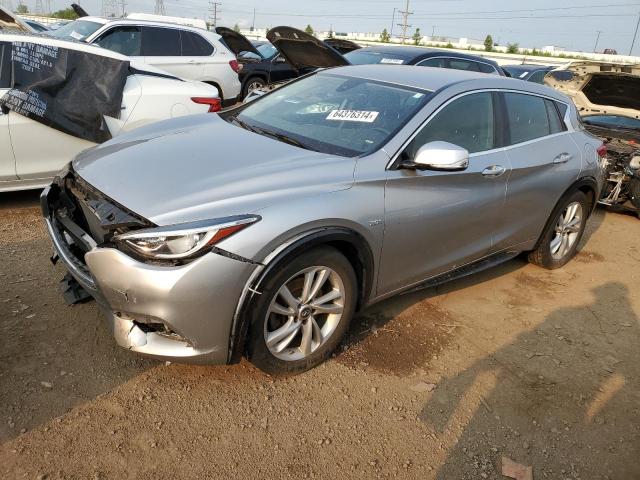 SJKCH5CP9HA017250 - 2017 INFINITI QX30 BASE Silber Foto 1