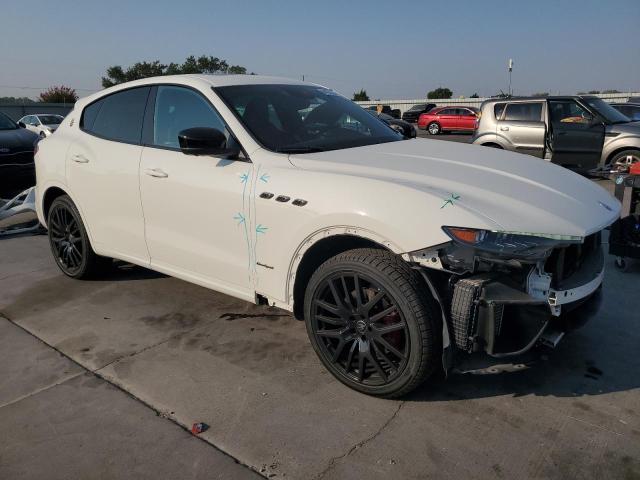 ZN661XUS1MX372700 - 2021 MASERATI LEVANTE SPORT WHITE photo 4