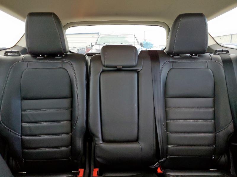 1FMCU0JD1HUC95032 - 2017 FORD ESCAPE TITANIUM Weiß Foto 10