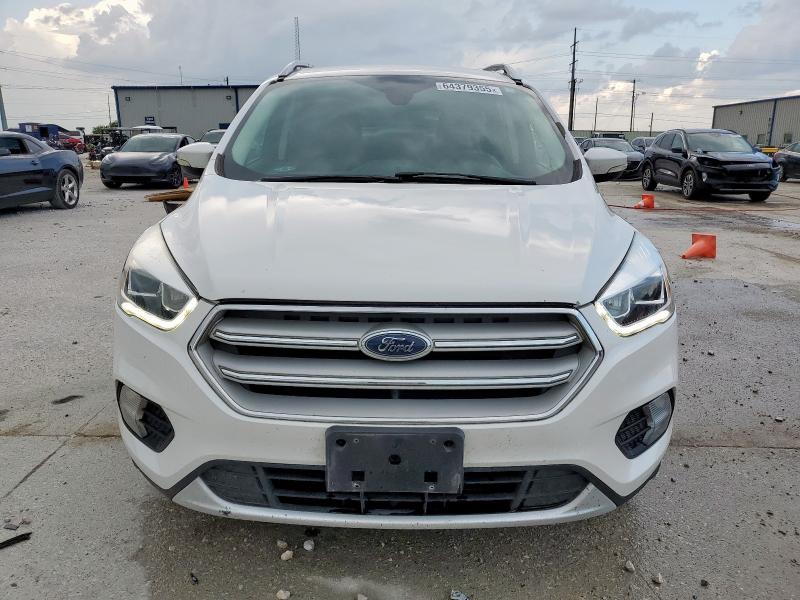 1FMCU0JD1HUC95032 - 2017 FORD ESCAPE TITANIUM Weiß Foto 5