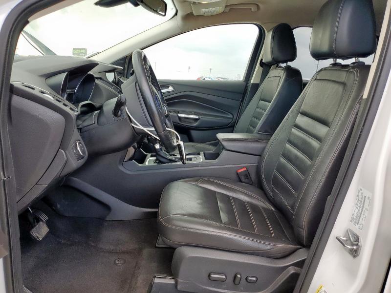 1FMCU0JD1HUC95032 - 2017 FORD ESCAPE TITANIUM Weiß Foto 7