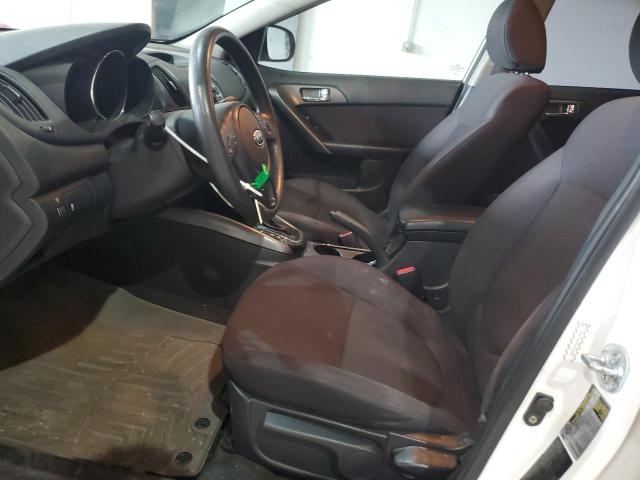 KNAFU4A27D5736364 - 2013 KIA FORTE EX WHITE photo 7